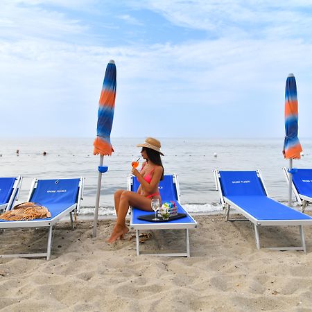 Fortuna Beach - Seaside Hotel Лакко-Амено Экстерьер фото